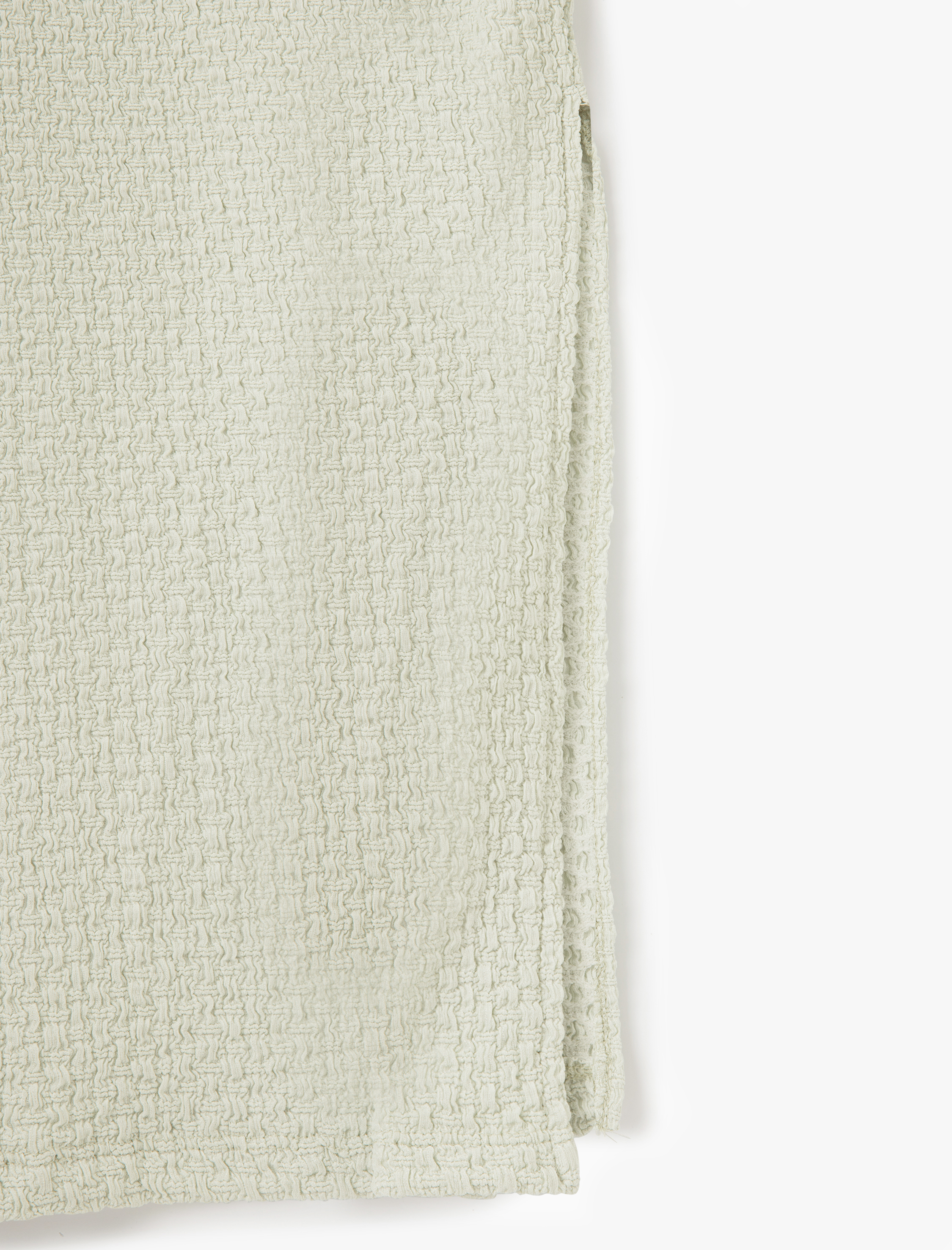   Bisiklet Yaka Kolsuz Yırtmaçlı Dokulu Midi Boy Kalem Elbise