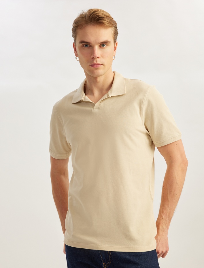  Pamuklu Pike Kumaş Kısa Kollu Regular Fit V Yaka Polo Tişört