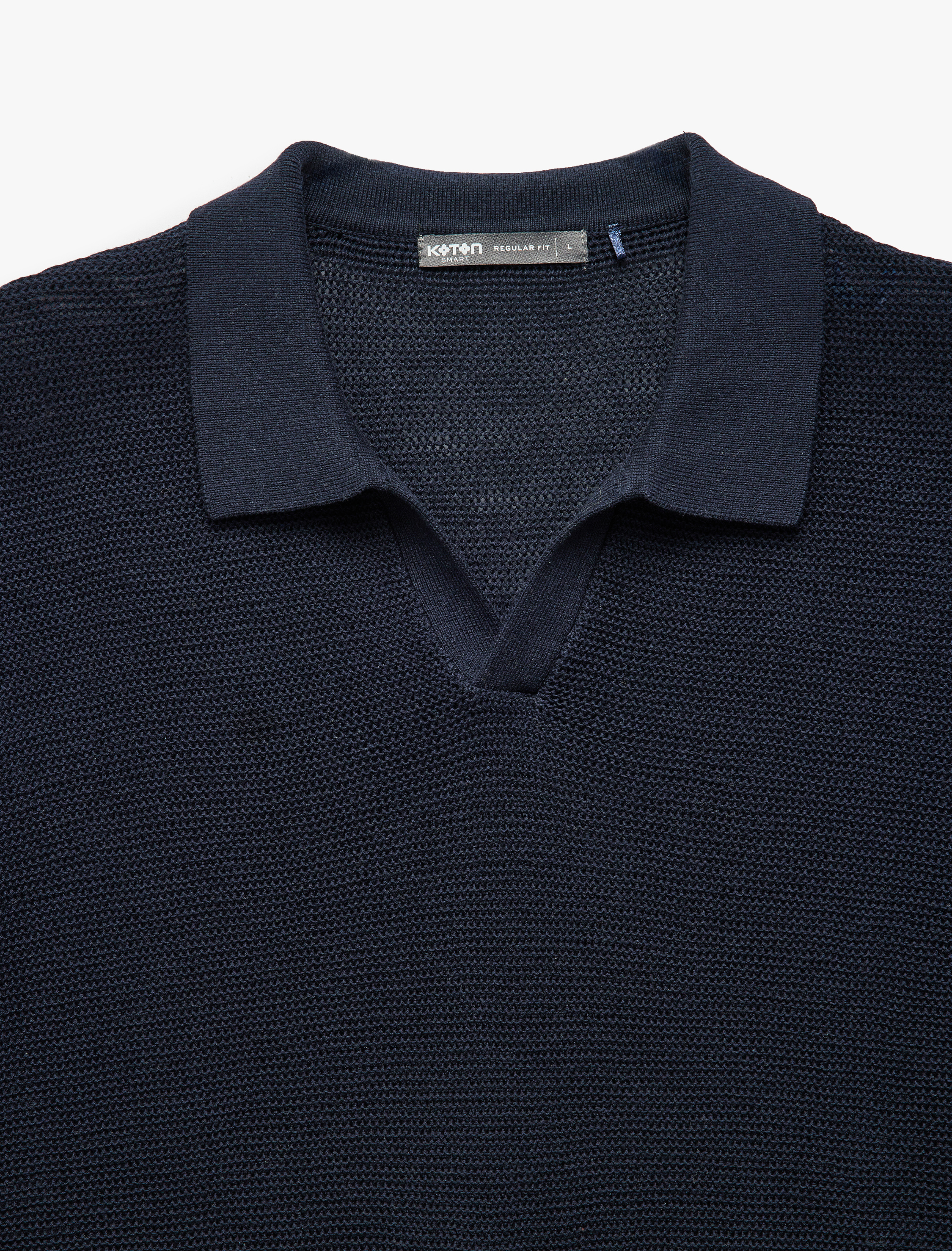   V Yaka Polo Pamuklu Kısa Kollu Triko Tişört