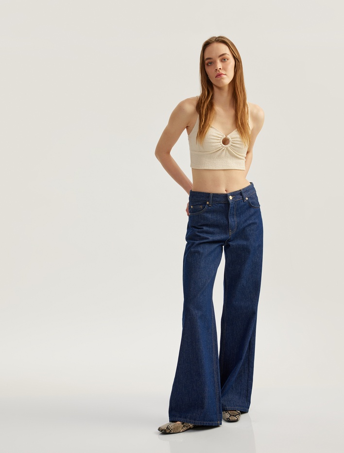  İp Askılı Pencere Detaylı Crop Slim Fit Üst Bürümcük