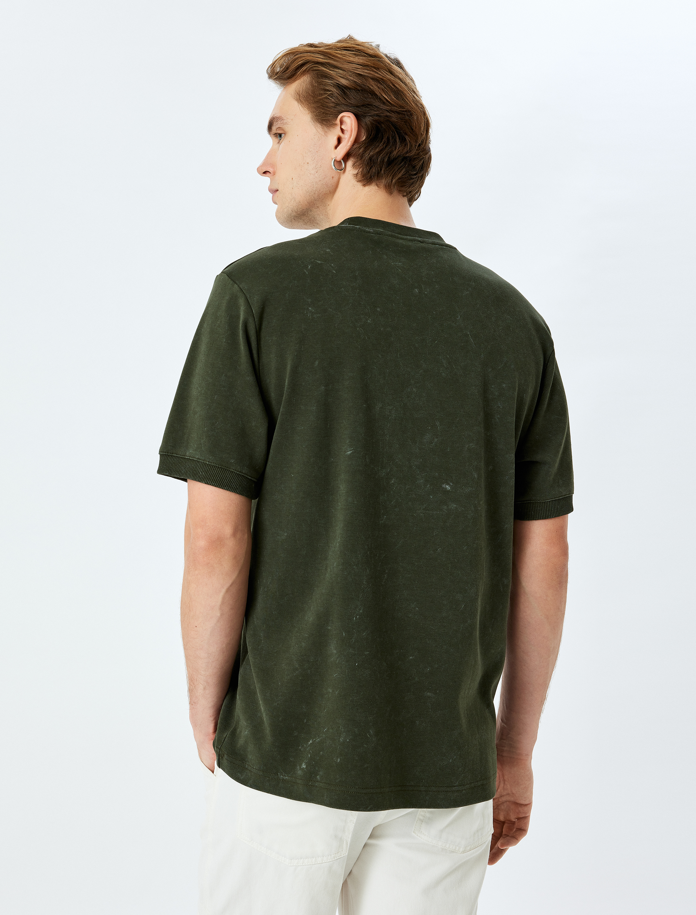   Bisiklet Yaka Regular Fit Pamuklu Tok Kumaş Yıkamalı Kısa Kollu Tişört