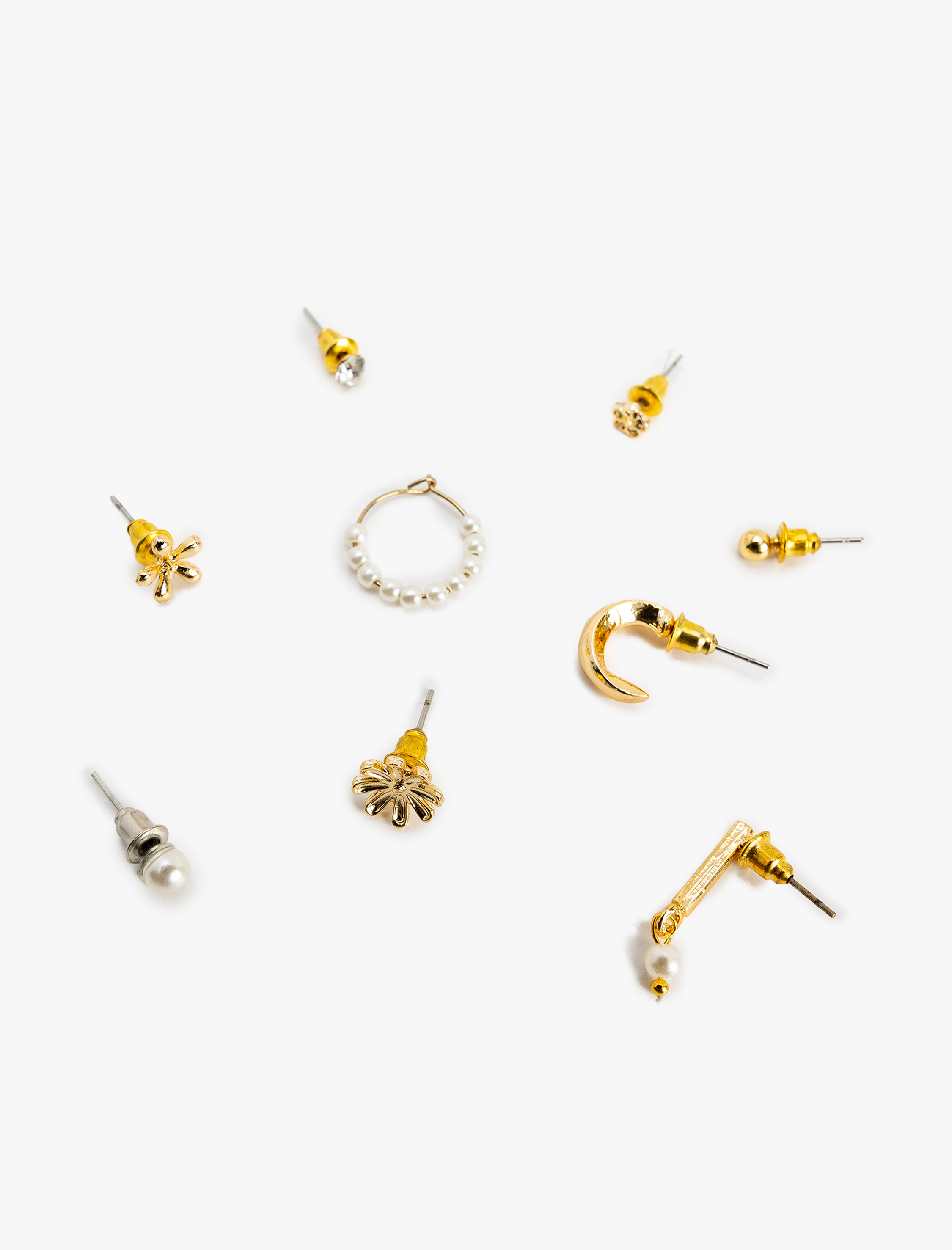  Kadın İnci Detaylı Çiçekli 9'lu Küpe Seti