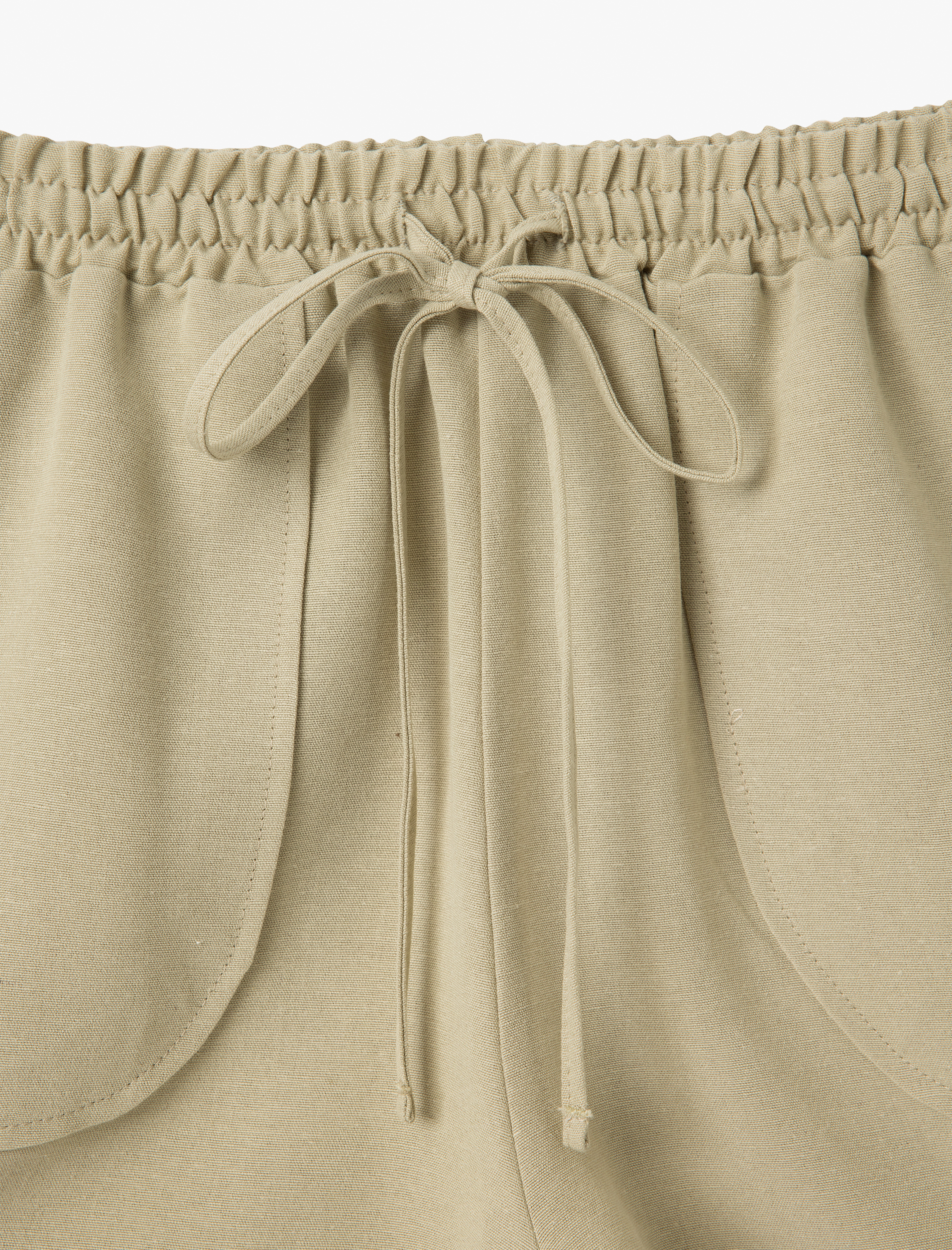   Beli Bağcıklı Keten Karışımlı Cepli Mini Şort