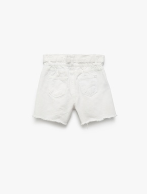 Pamuklu Düğme ve Cep Detaylı Basic Denim Şort_1