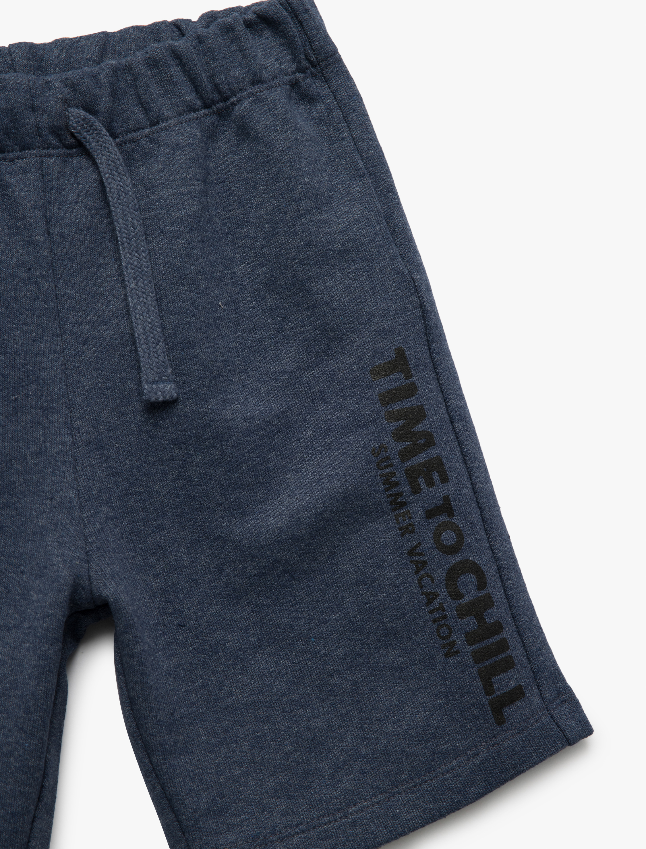  Erkek Çocuk Baskı Detaylı Beli Bağlamalı Şort