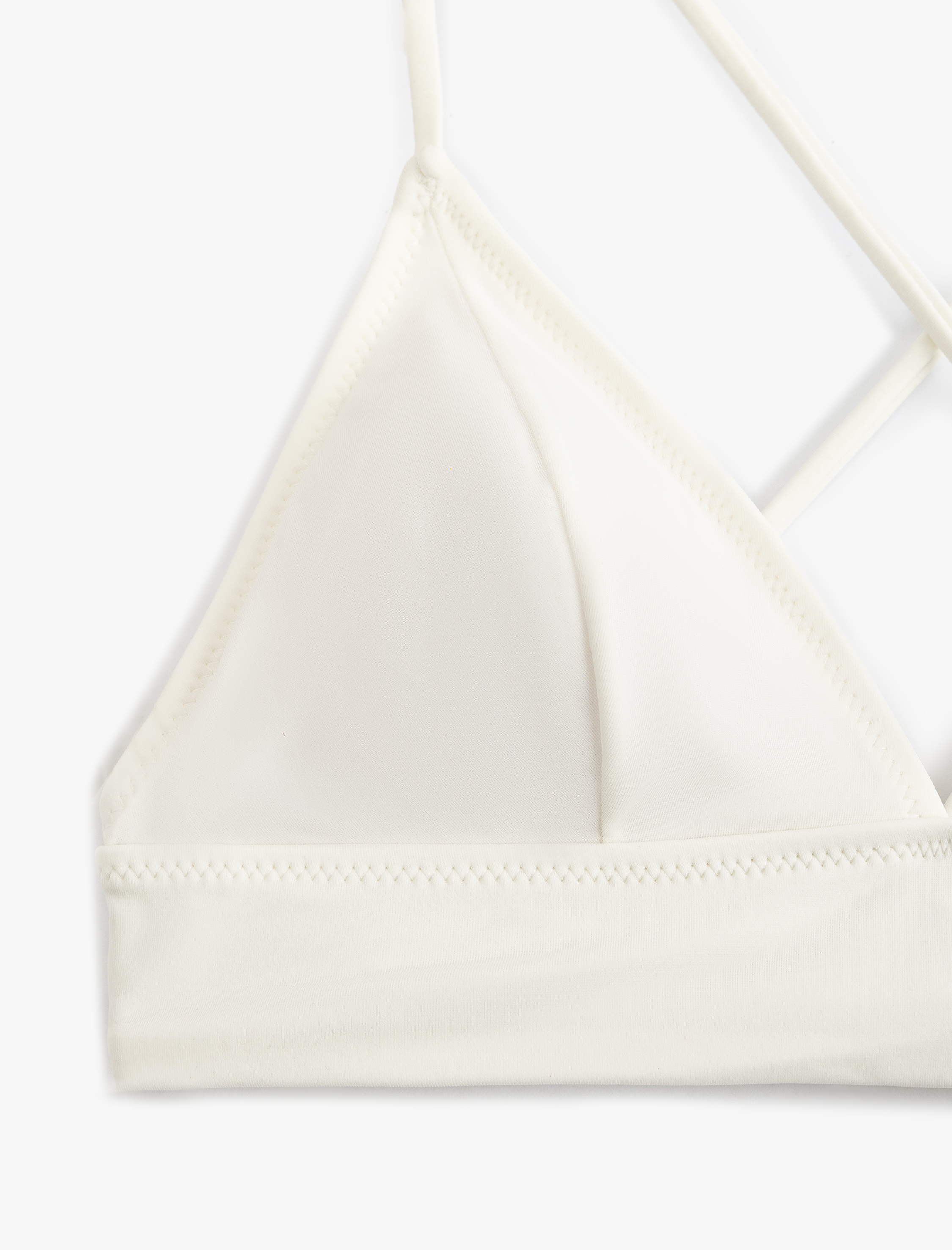 Bağlama Detaylı Arkası Çapraz Askılı Bralet Bikini Üstü