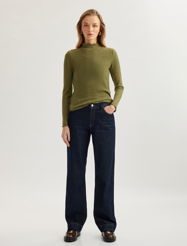  Uzun Kollu Dokulu Fırfırlı Dik Yaka Tişört