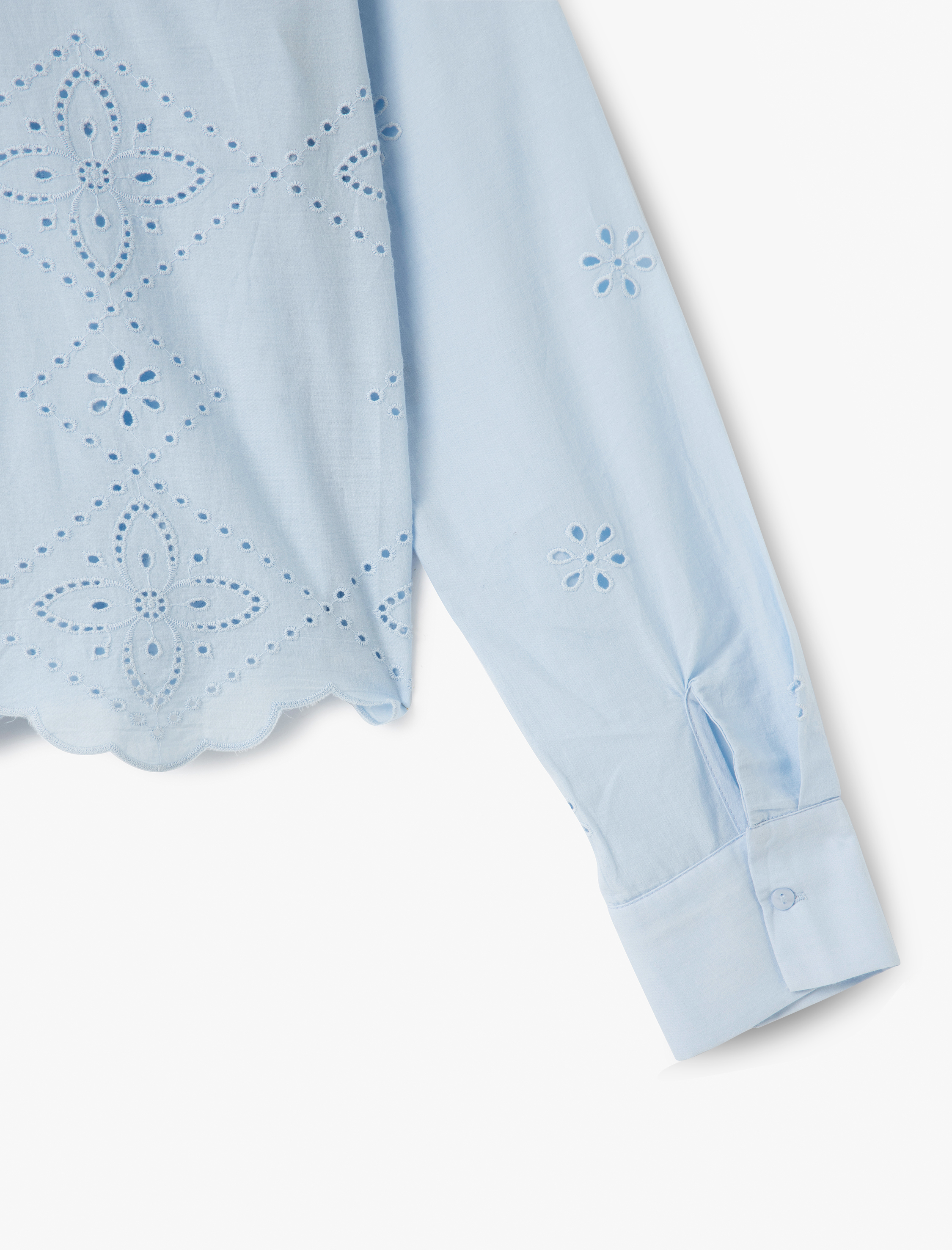   Düğmeli Fisto Detaylı Uzun Kollu Klasik Yaka Gömlek