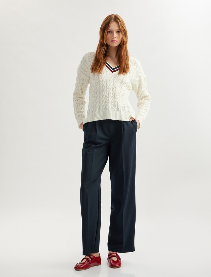  Uzun Kollu Saç Örgü Kadın Oversize V Yaka Kazak