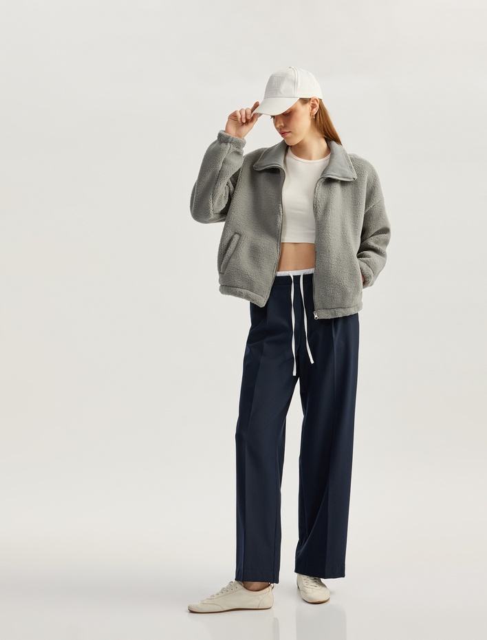  Fermuarlı Dik Yaka Cep Detaylı Peluş Sweatshirt