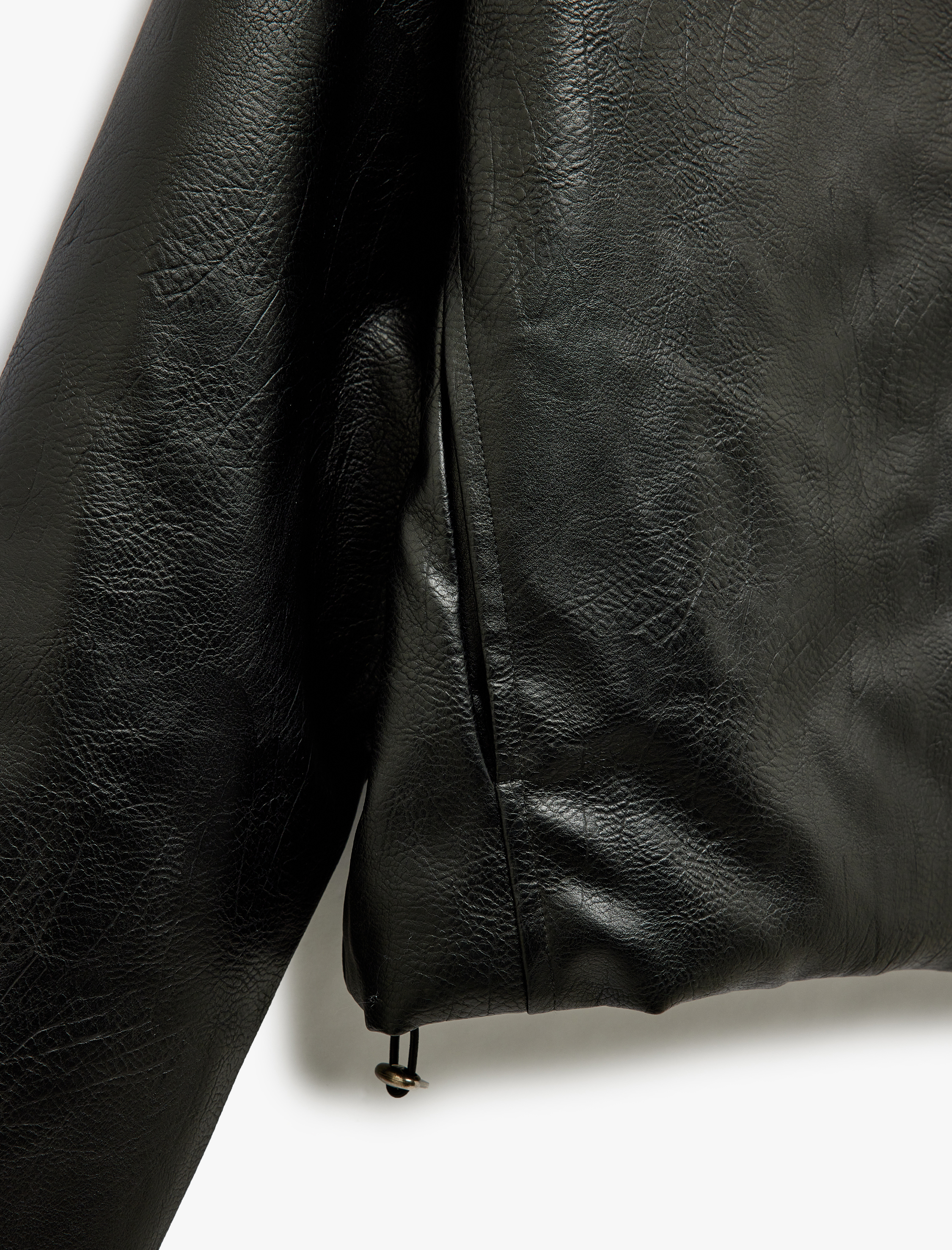   Klasik Yaka Fermuarlı Deri Görünümlü Cep Detaylı Ceket