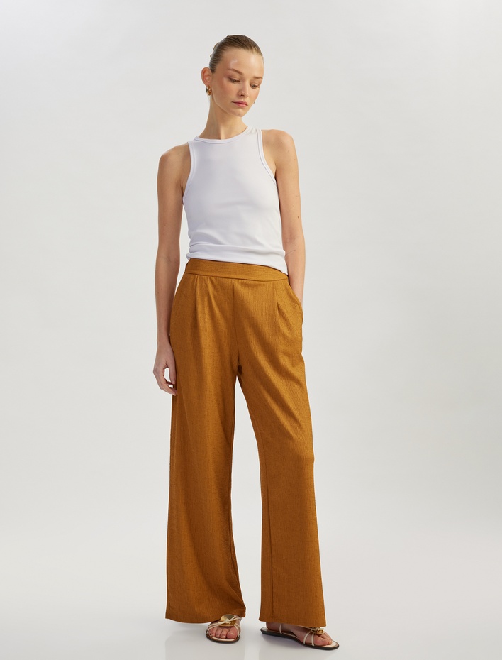  Pile Detaylı Yüksek Bel Cepli Geniş Paça Kumaş Pantolon