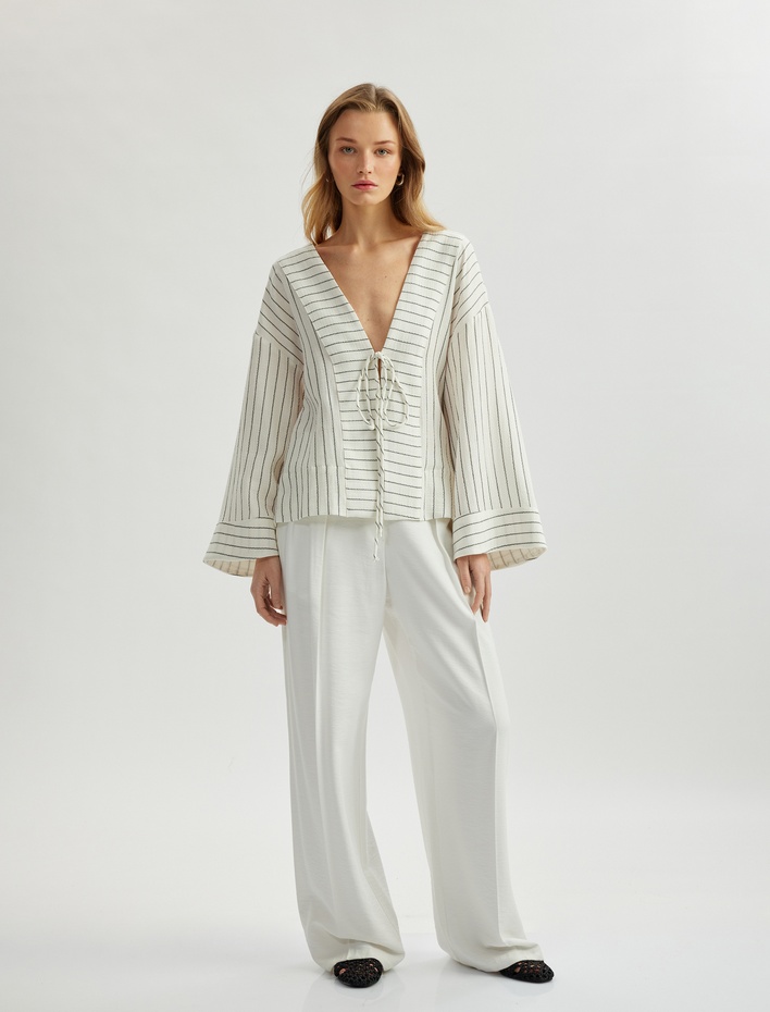  Pamuklu Bağlama Detaylı Uzun Geniş Kollu Kruvaze Kimono Ceket