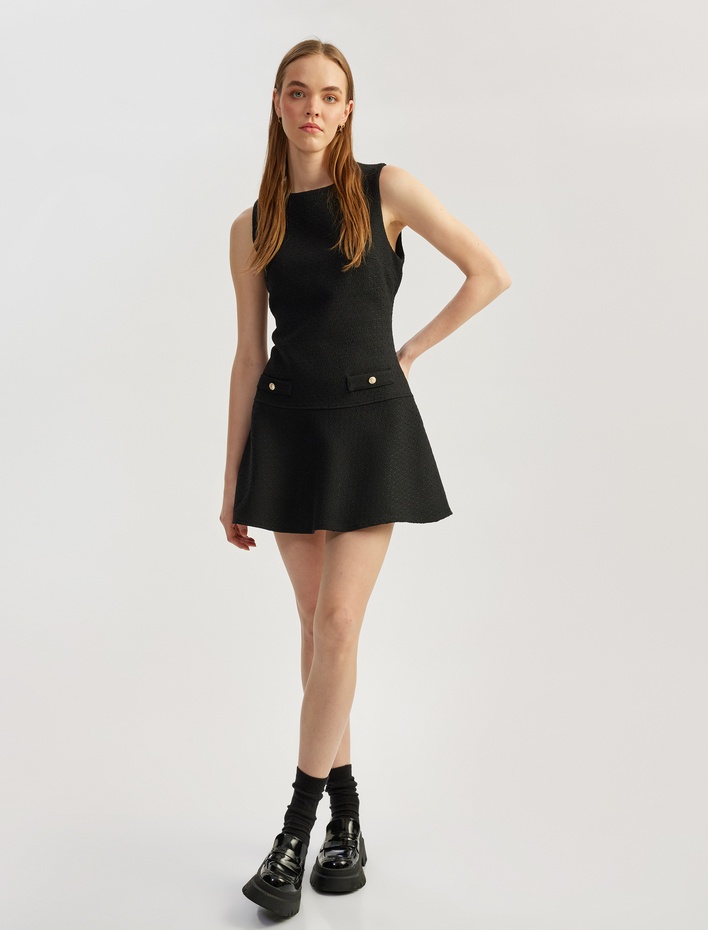  Kolsuz Düğme Detaylı Bisiklet Yaka A Kesim Mini Elbise