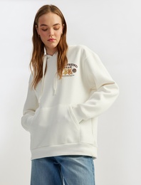 Şardonlu Kapüşonlu Kanguru Cepli Baskılı Oversize Sweatshirt