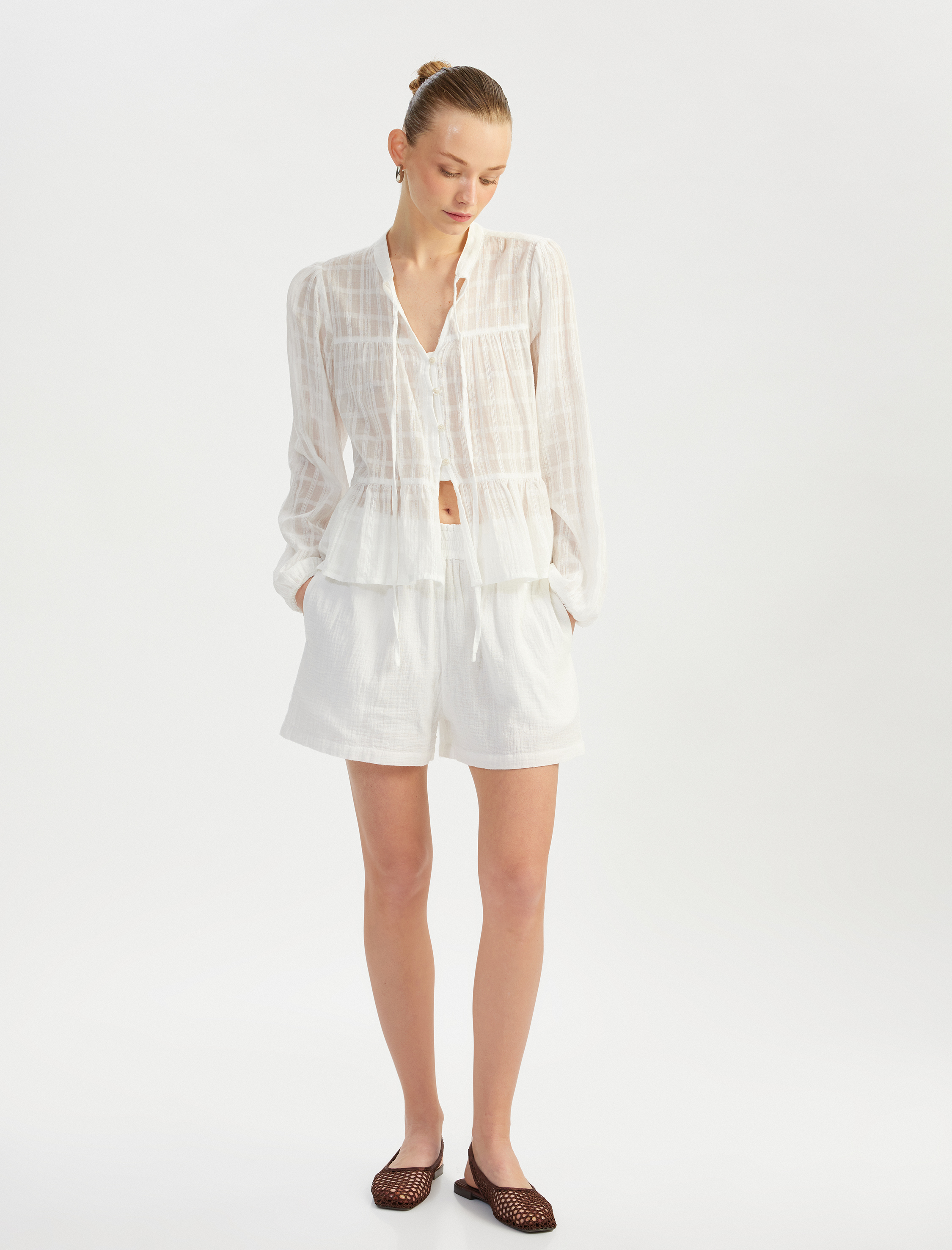   Lastikli Yüksek Bel Cepli Pamuklu Mini Müslin Şort