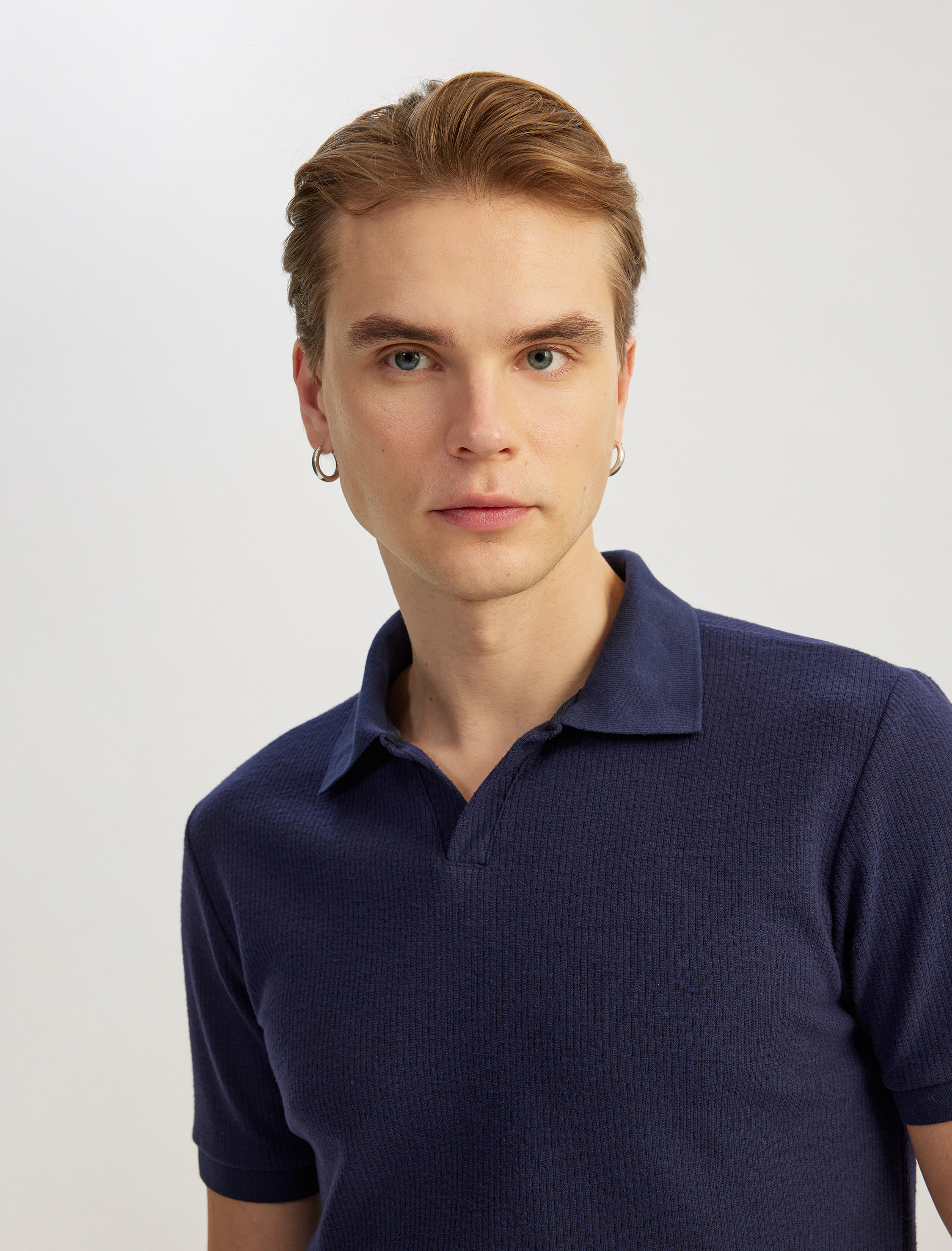   Kısa Kollu Regular Fit Pamuk Karışımlı V Yaka Polo Tişört