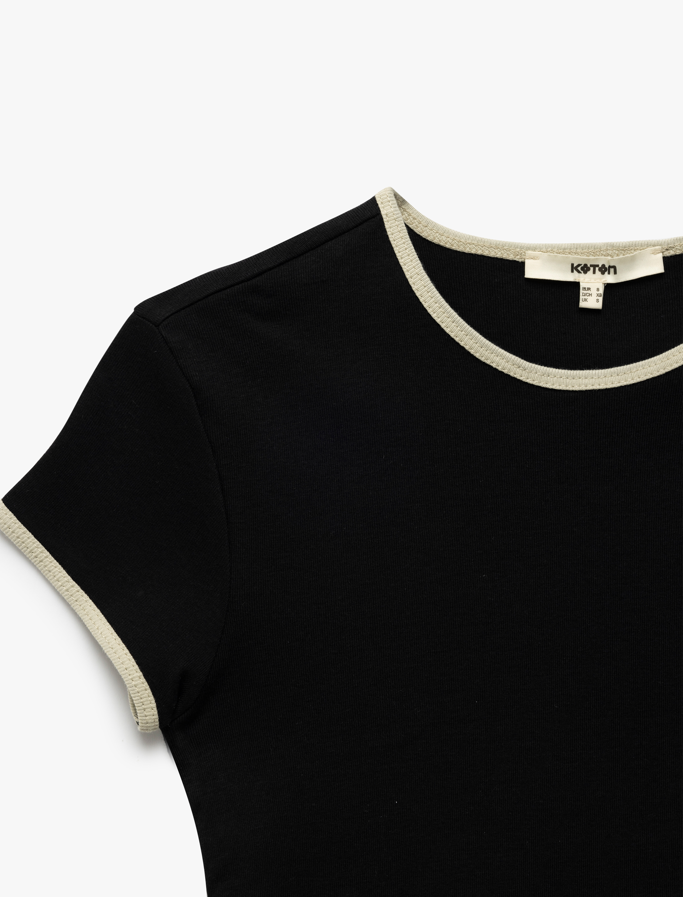   Pamuklu Kontrast Detaylı Kısa Kollu Bisiklet Yaka Tişört