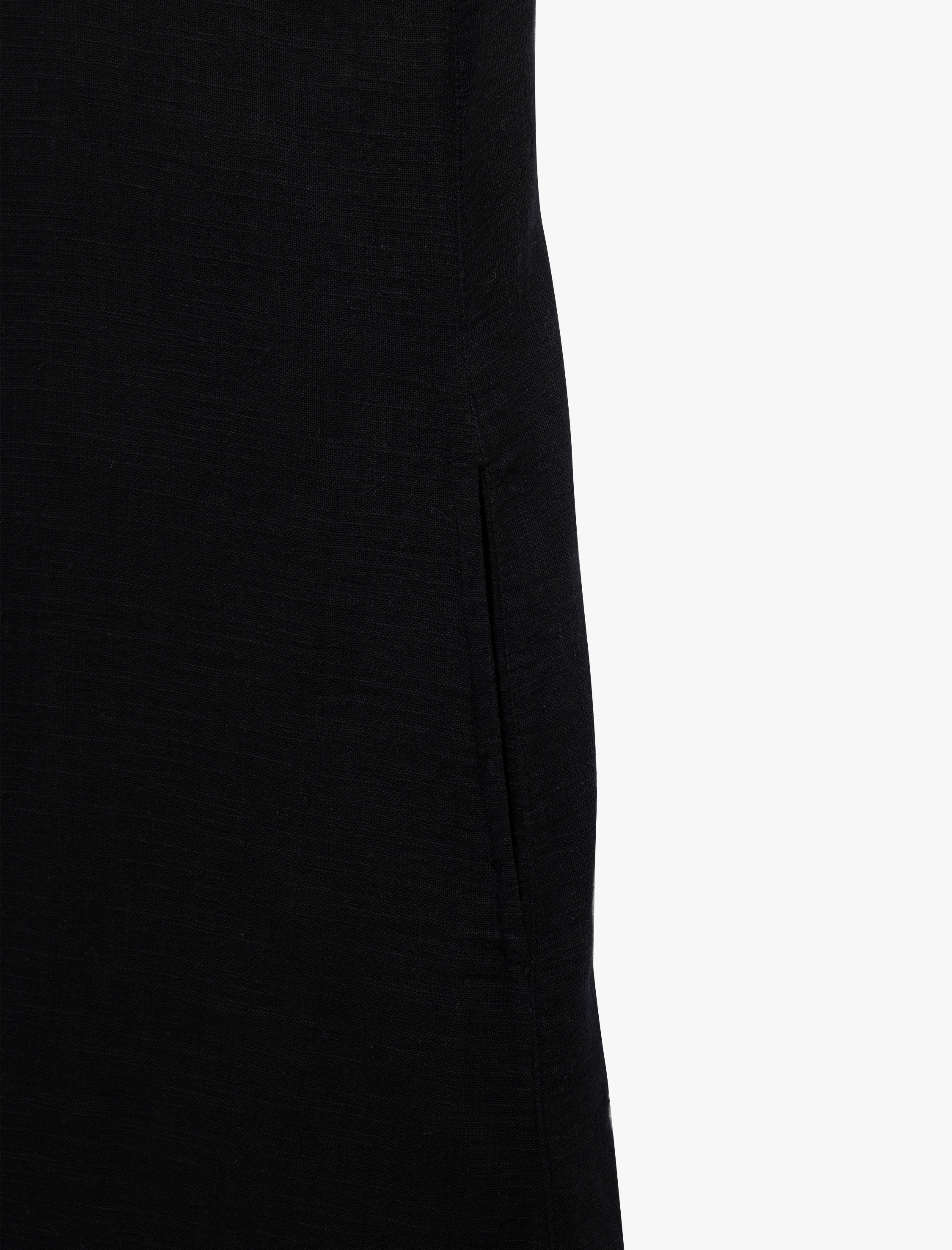   Pamuklu Geniş Kesim Püsküllü Cepli İnce Askılı Midi Boy Elbise