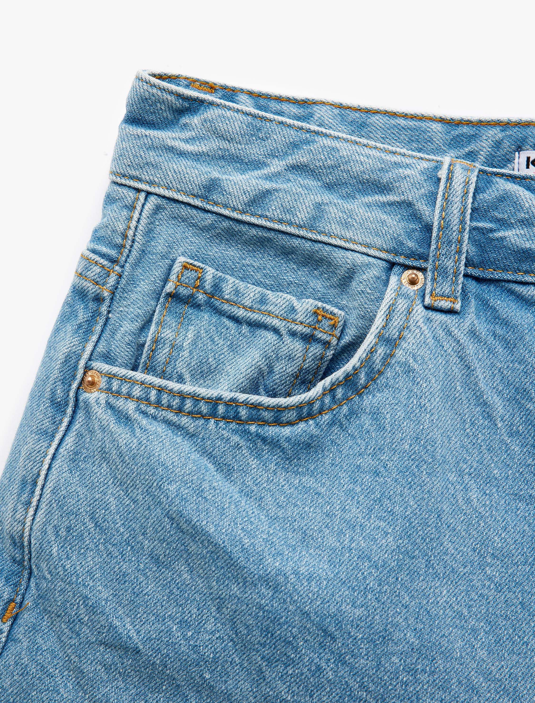   Düğmeli Pis Paça Cep Detaylı Rahat Kalıp Denim Şort