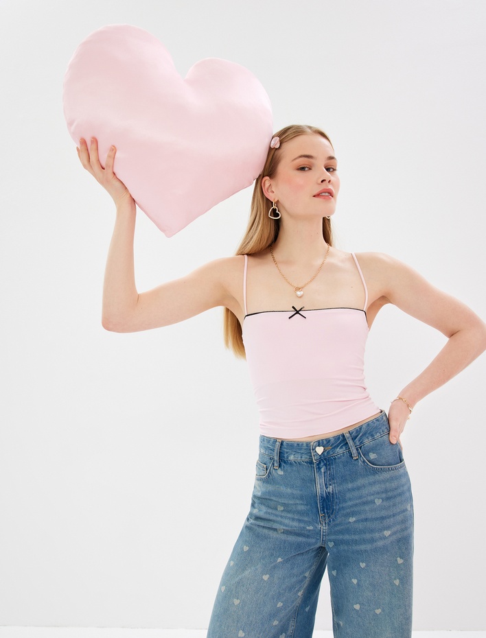  Renk Kontrastlı Fiyonk Detaylı Slim İnce Askılı Crop Üst