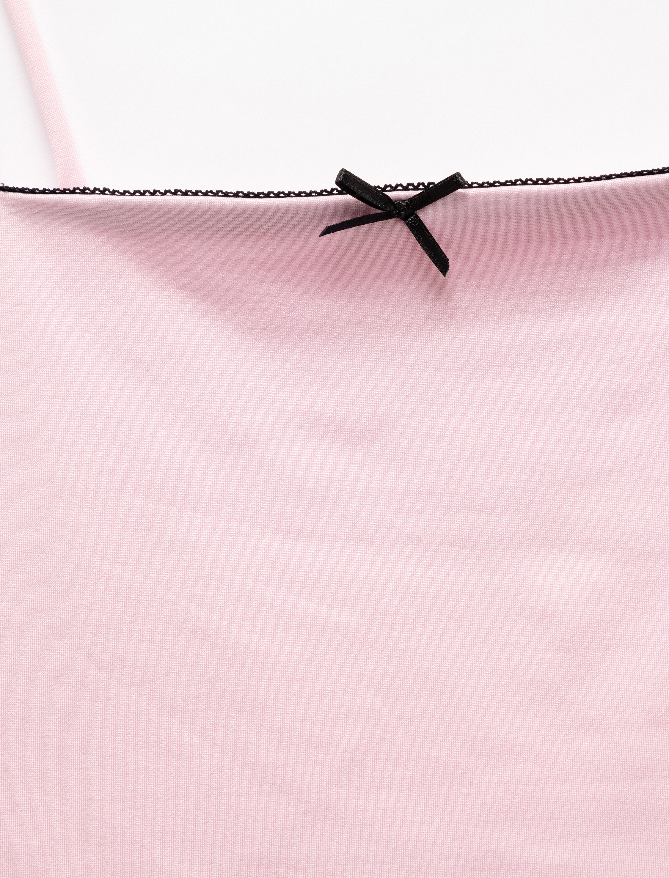   Renk Kontrastlı Fiyonk Detaylı Slim İnce Askılı Crop Üst