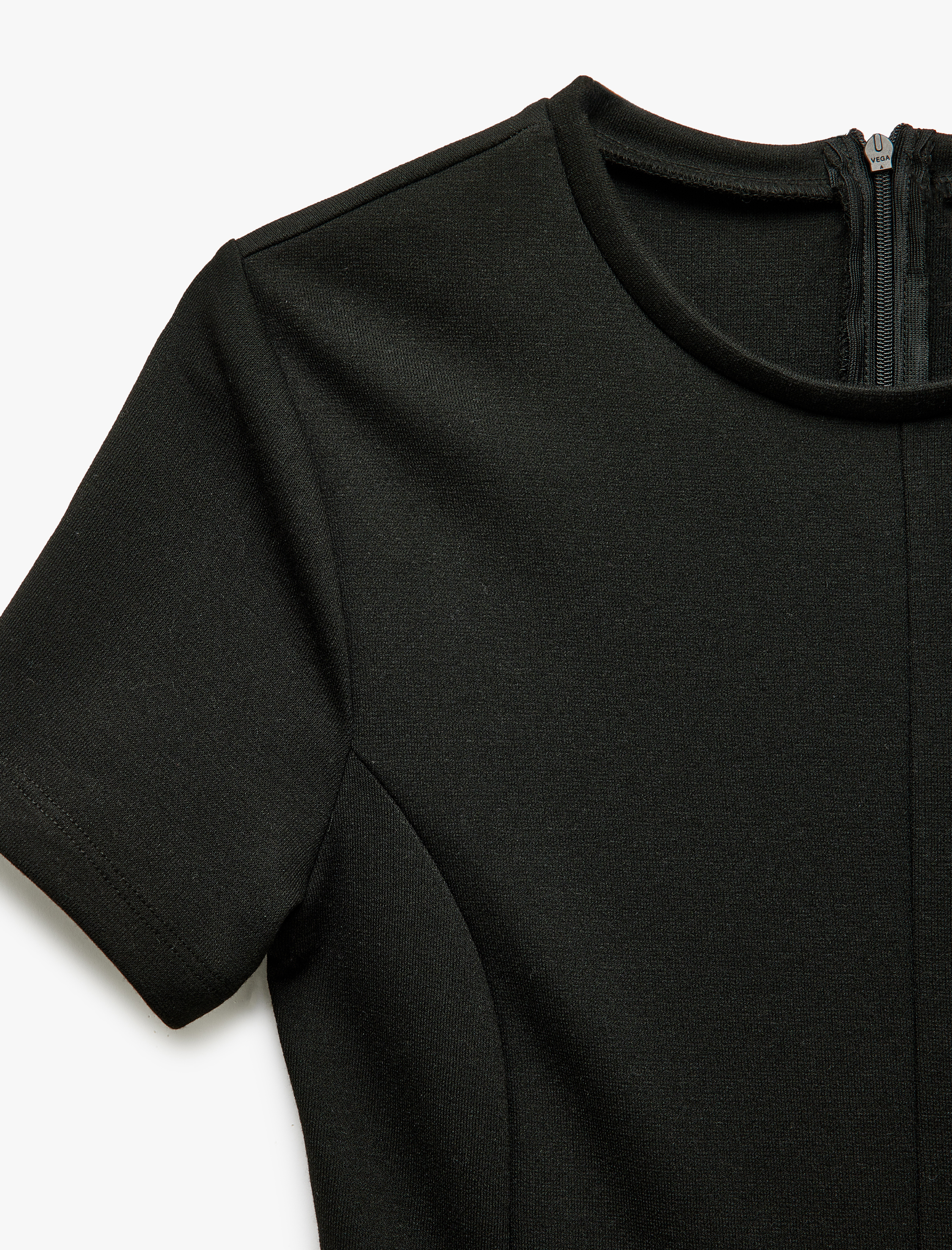   Kısa Kollu Bisiklet Yaka Dikiş Detaylı Kloş Mini Elbise