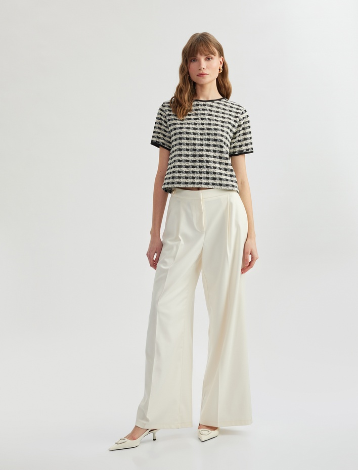  Kareli Kısa Kollu Yuvarlak Yaka Tüvit Tişört