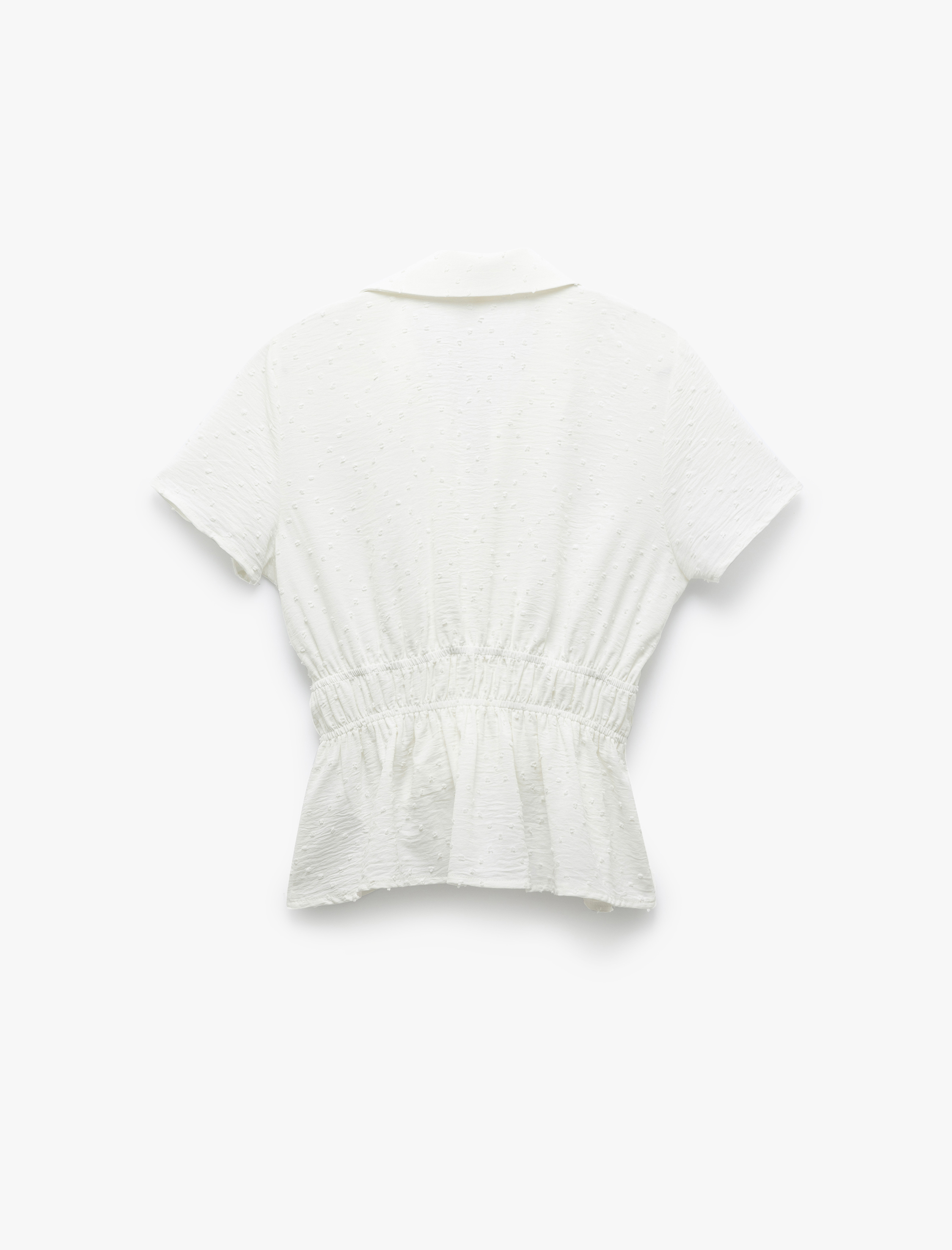   Önden Bağlamalı Büzgülü Fiyonk Detaylı Kısa Kollu Gömlek Yaka Bluz