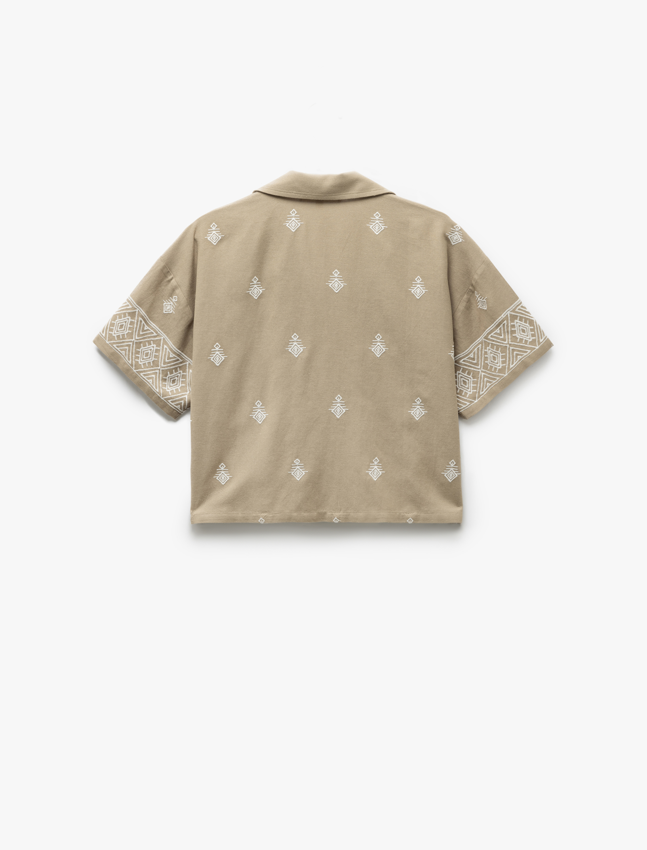   Viskon Etnik Desenli İşlemeli Kısa Kollu Oversize Crop Gömlek