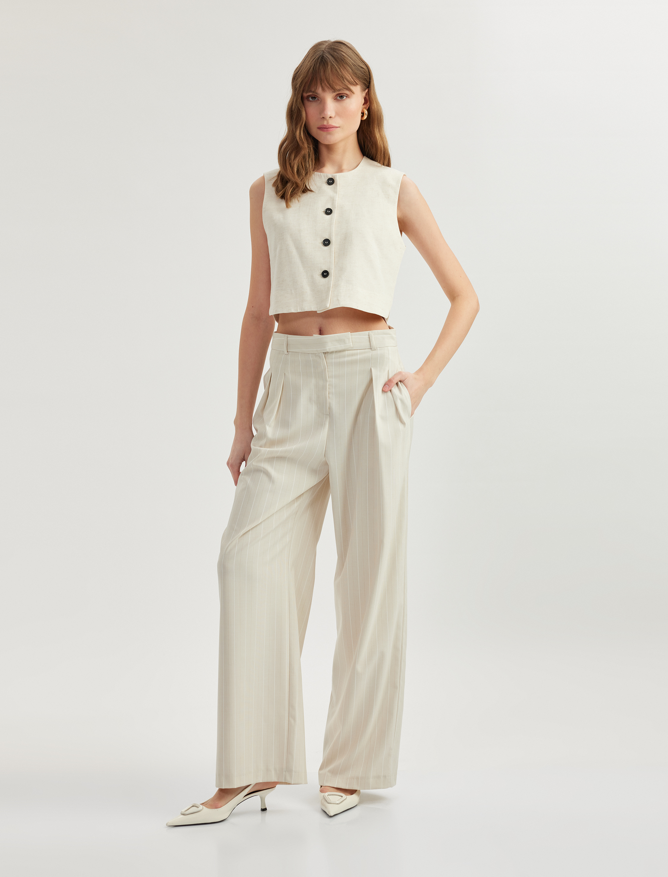   Cepli Pile Detaylı Geniş Paça Kumaş Pantolon