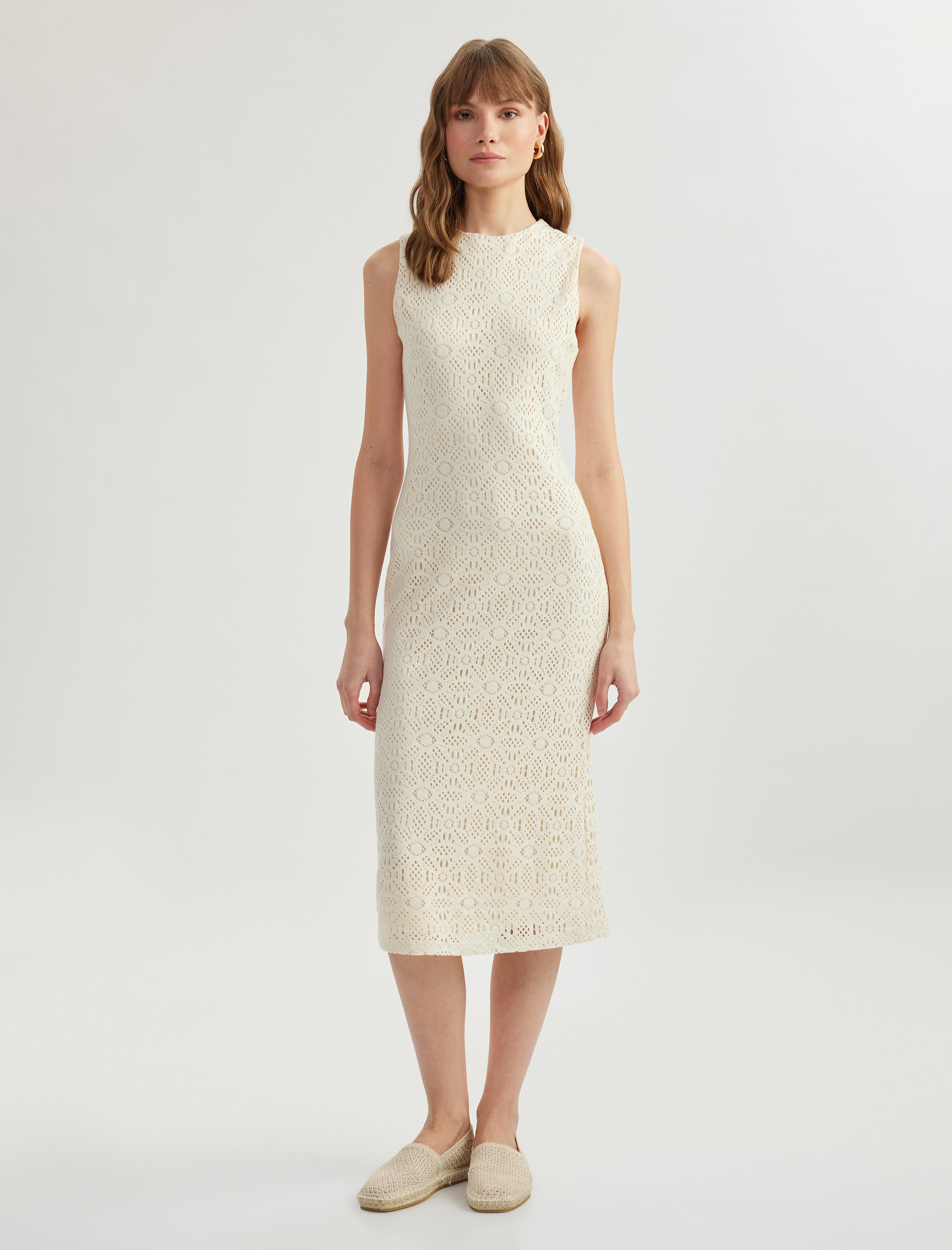   Pamuklu Kolsuz Slim Fit Bisiklet Yaka Midi Kroşe Elbise