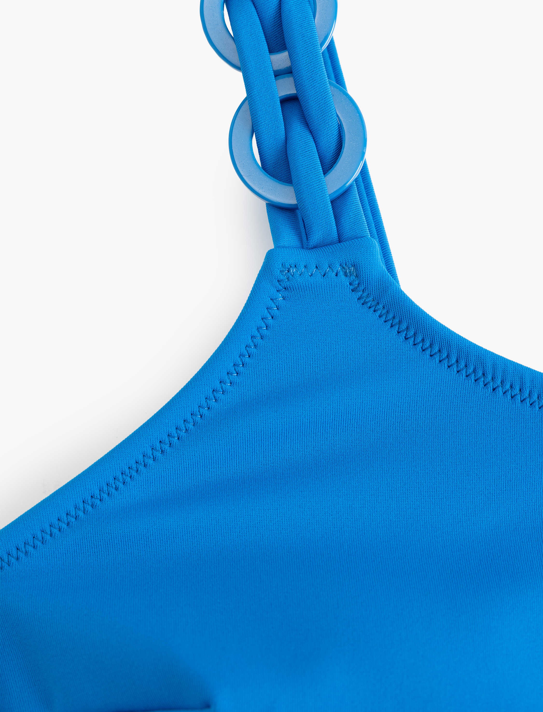   Hafif Destekli Aksesuar Detaylı Tek Omuz Bikini Üstü