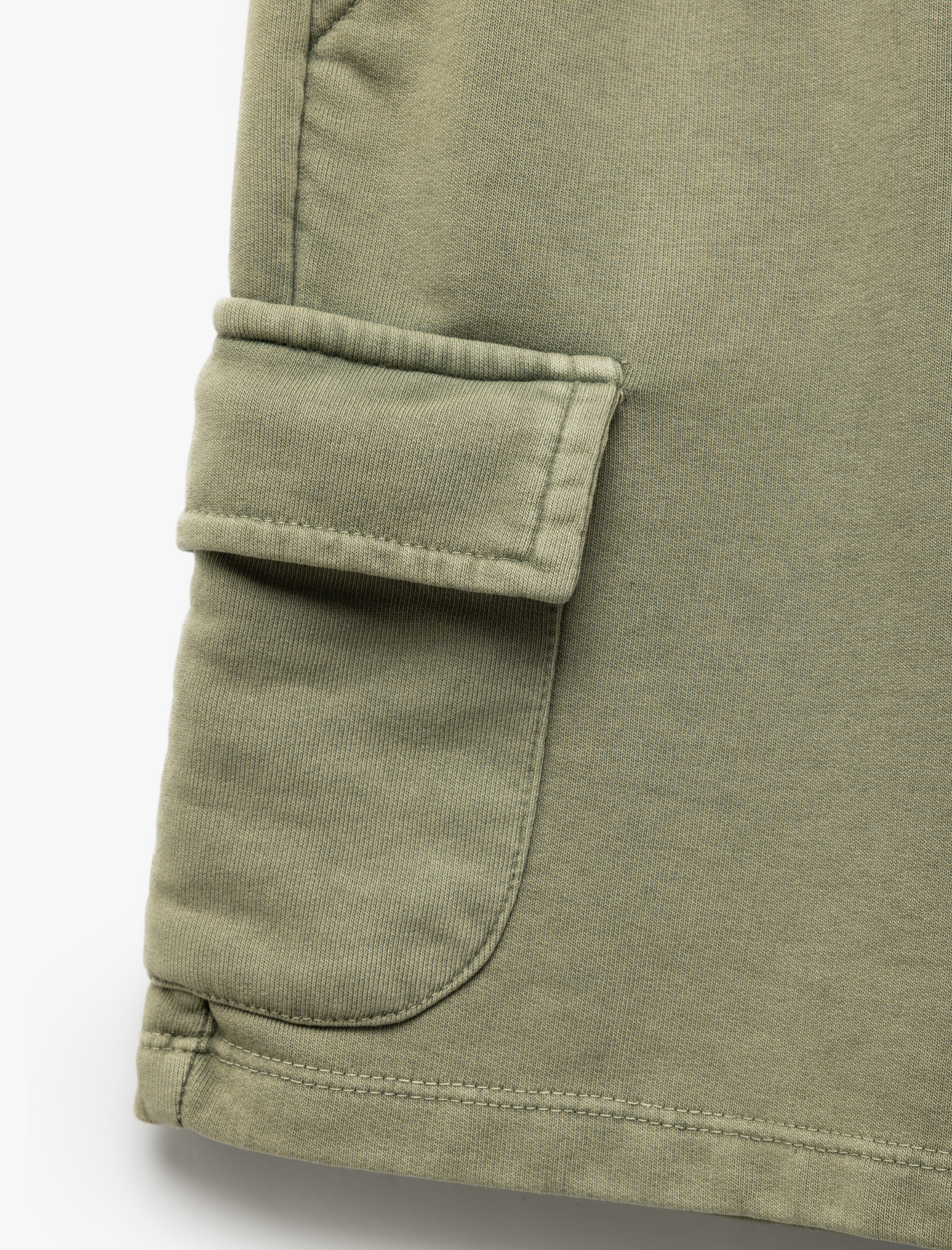  Erkek Çocuk Pamuklu Kapaklı Cep Detaylı Beli Lastikli Şort