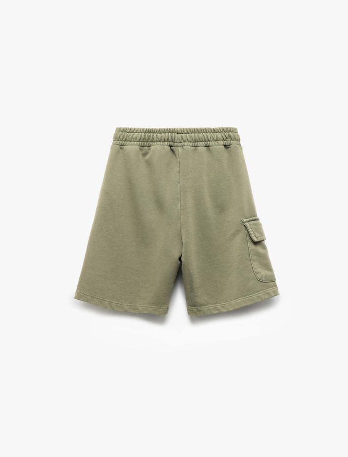 Erkek Çocuk Pamuklu Kapaklı Cep Detaylı Beli Lastikli Şort