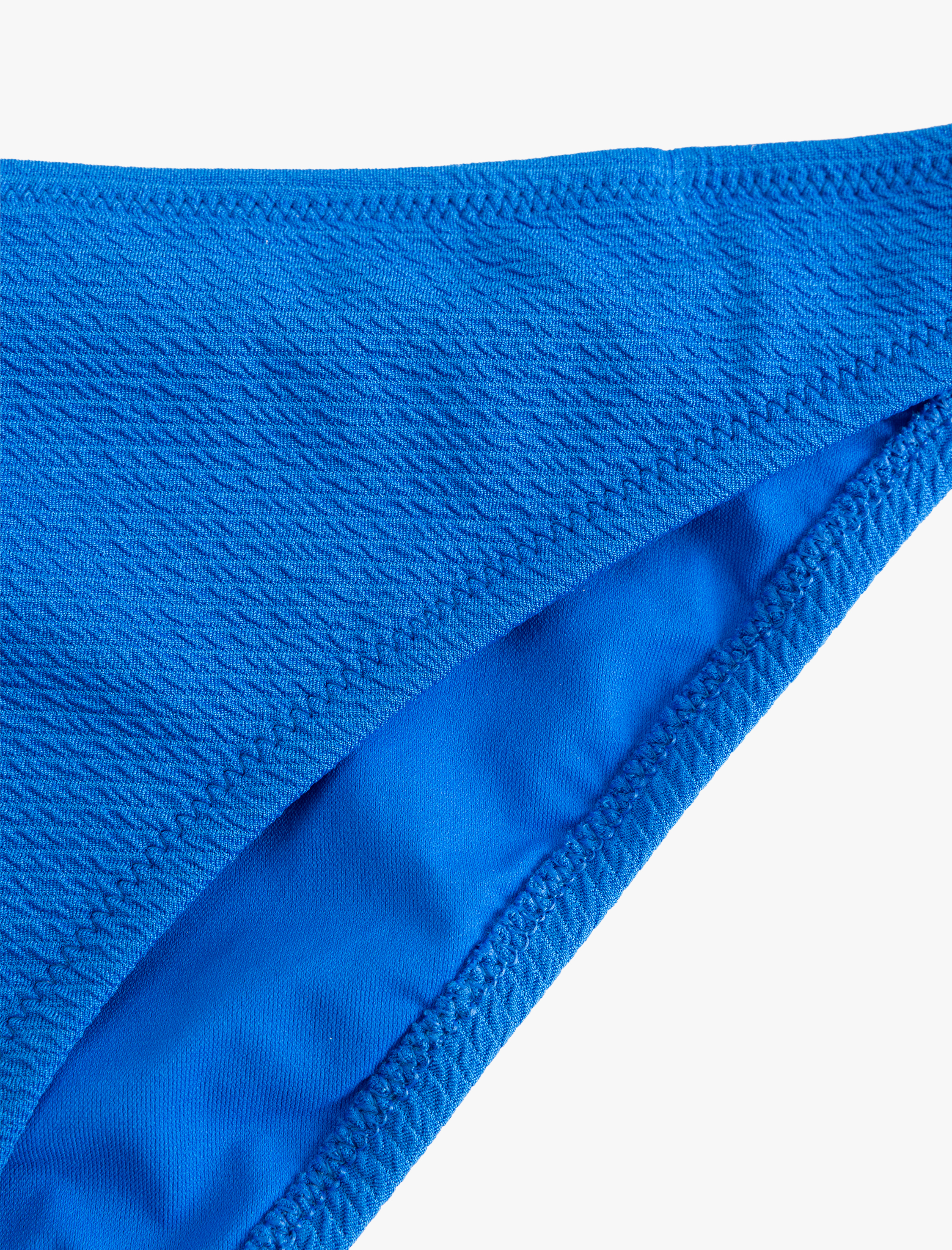   Dokulu Klasik Bikini Altı