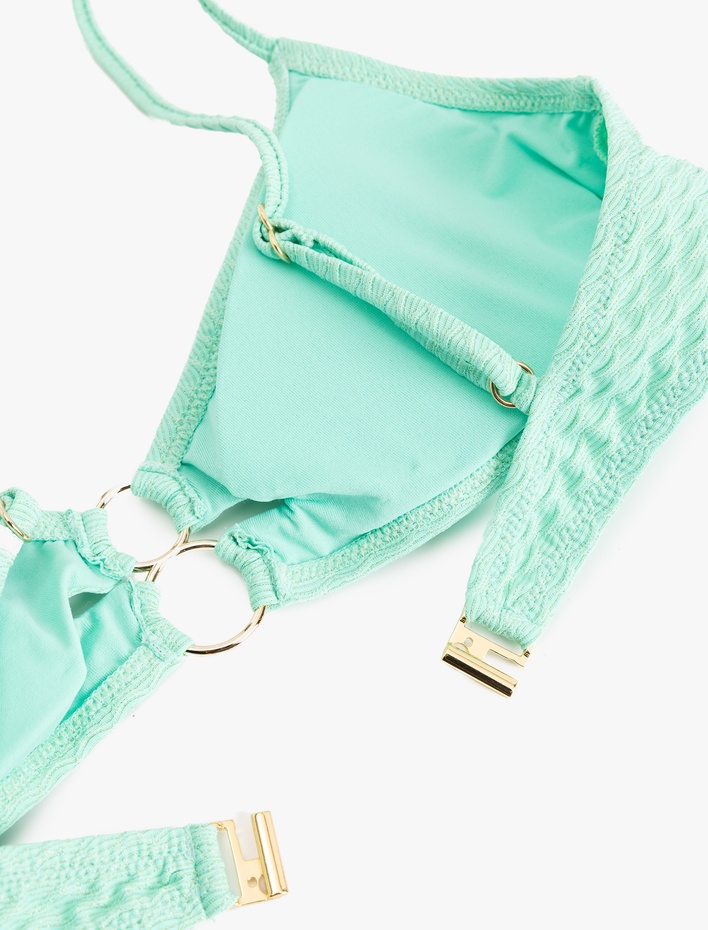  Aksesuar Detaylı Dokulu Askılı Bikini Üstü