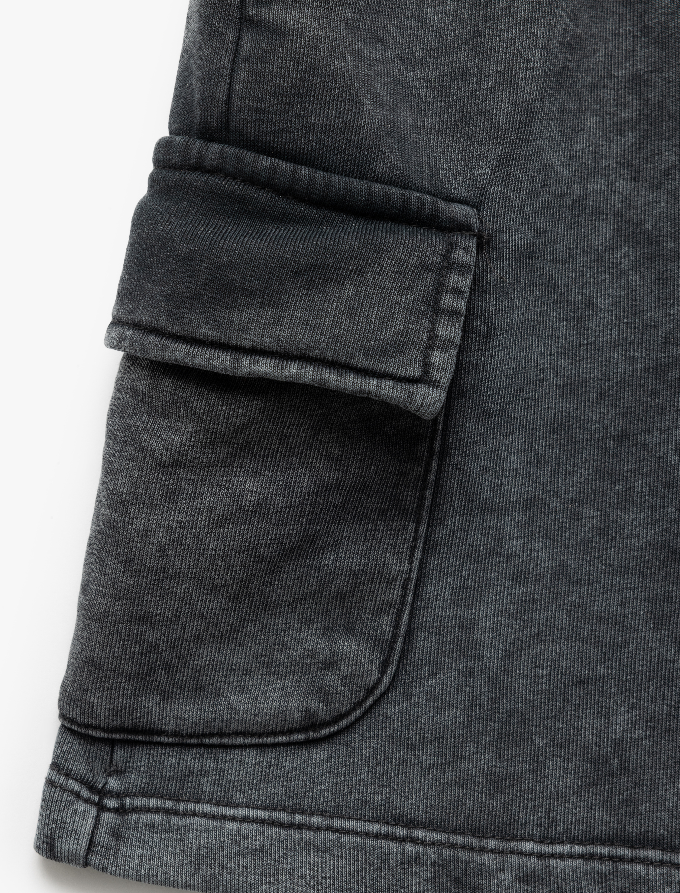  Erkek Çocuk Pamuklu Kapaklı Cep Detaylı Beli Lastikli Şort