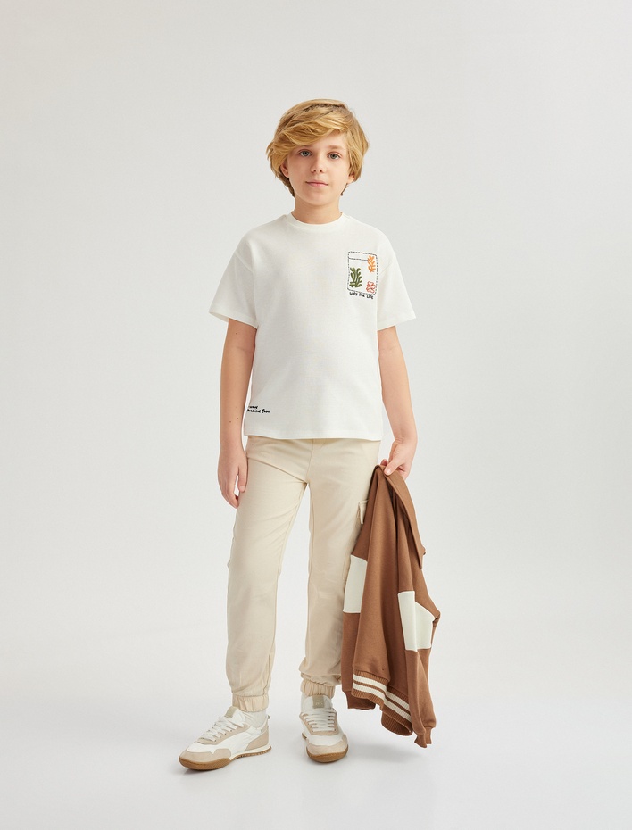 Erkek Çocuk Pamuklu Nakış Detaylı Bisiklet Yaka Kısa Kollu Tişört