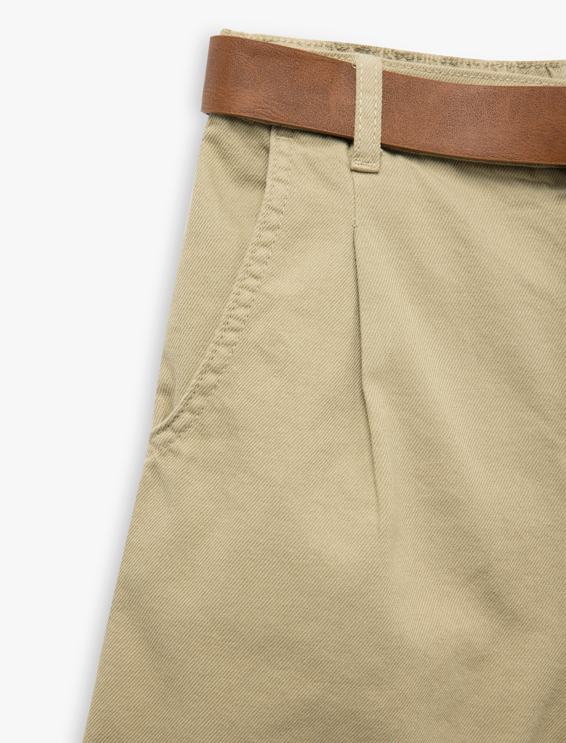   Taş Detaylı Düğmeli Rahat Kalıp Denim Şort