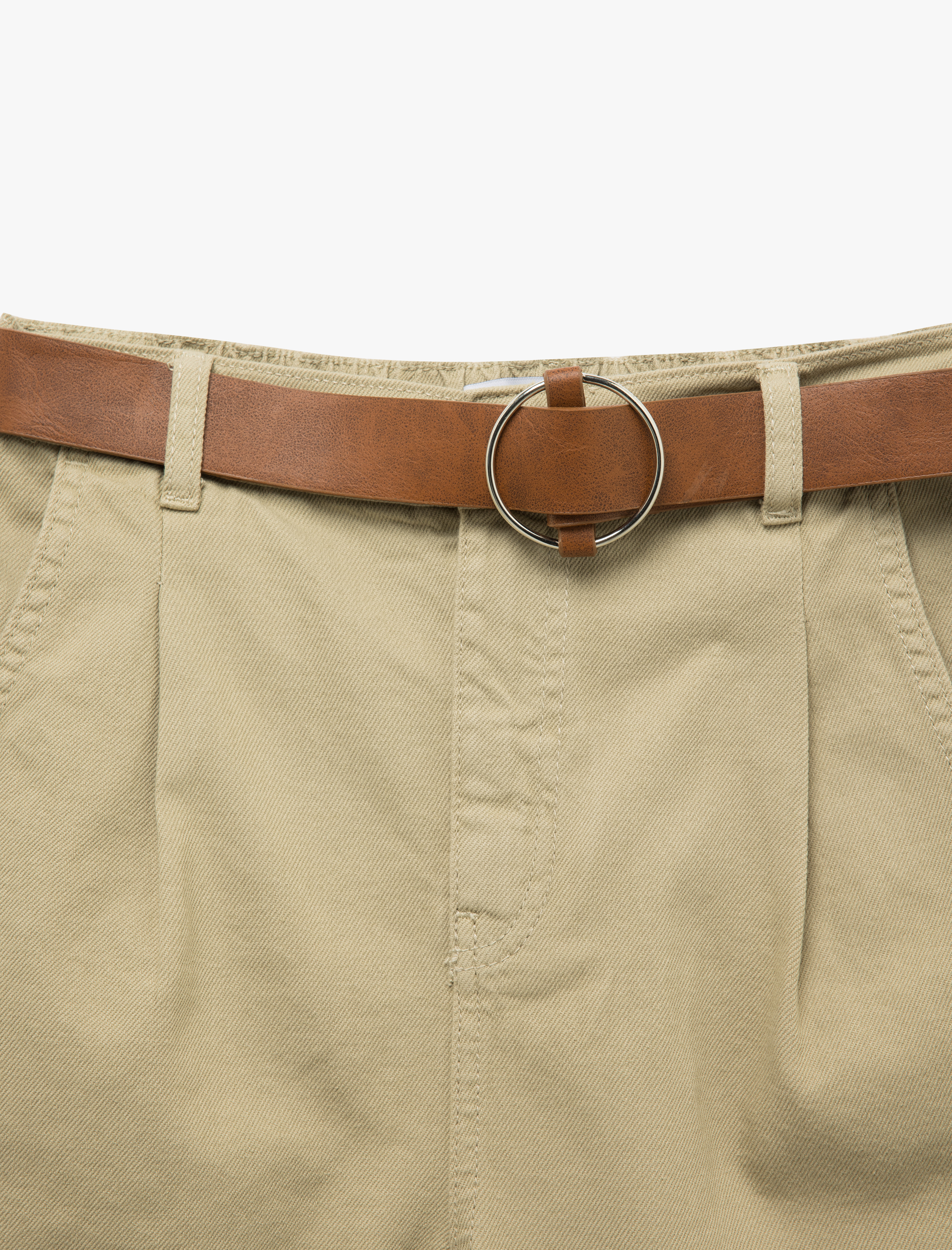   Taş Detaylı Düğmeli Rahat Kalıp Denim Şort