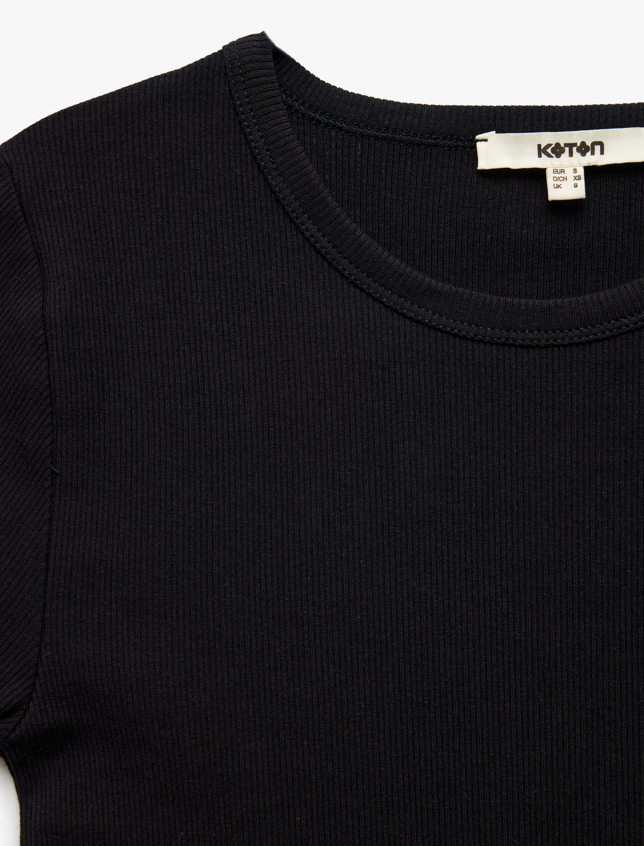 Slim Fit Pamuklu Kısa Kollu Bisiklet Yaka Kadın Basic Tişört