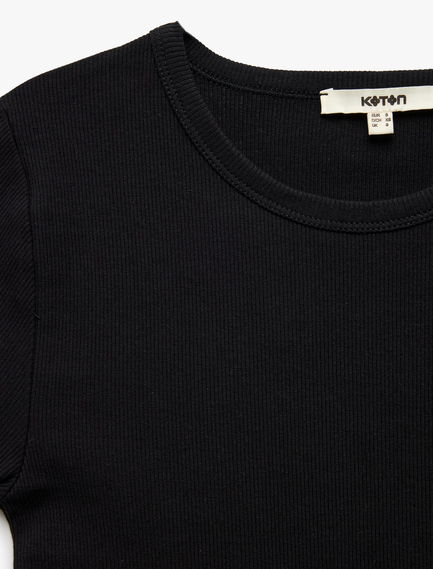   Slim Fit Pamuklu Kısa Kollu Bisiklet Yaka Kadın Basic Tişört
