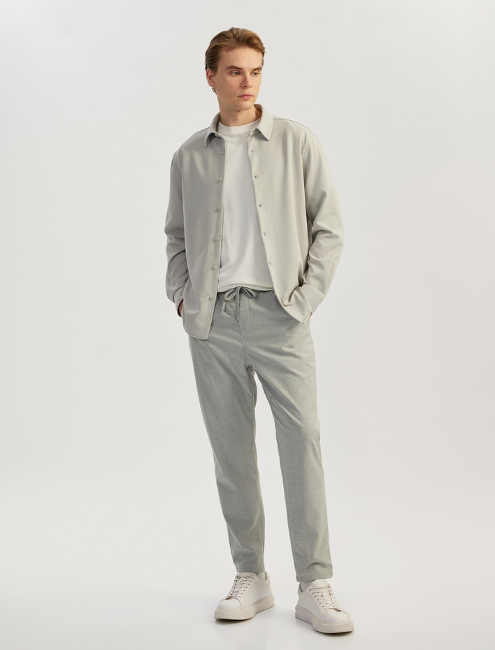  Pamuklu Düğmeli Regular Fit Pike Kumaş Uzun Kollu Gömlek