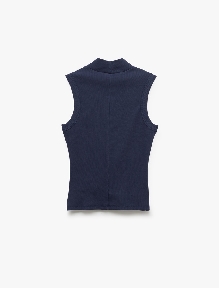  Pamuklu Slim Fit Dik Yaka Kolsuz Atlet