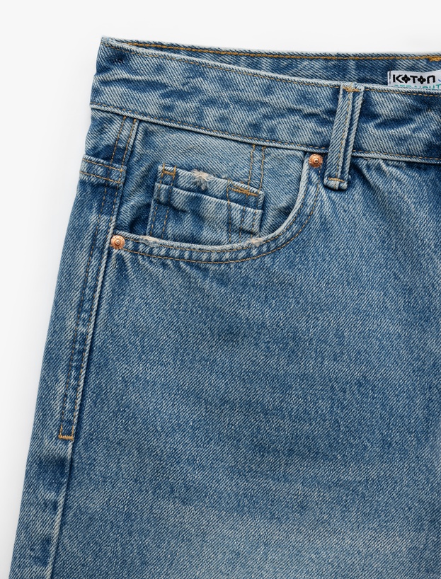 Düğmeli Cep Detaylı Mini Rahat Kalıp Denim Şort_6