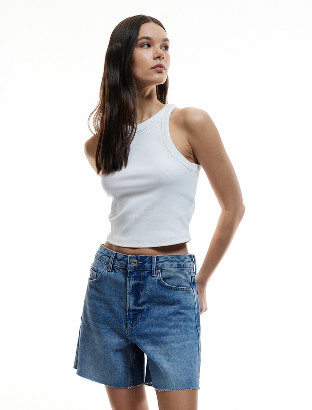 Düğmeli Cep Detaylı Mini Rahat Kalıp Denim Şort_1
