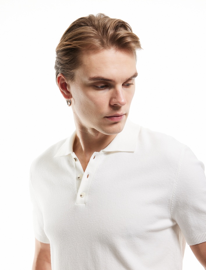  Düğmeli Polo Yaka Viskon Karışımlı Kısa Kollu Triko Tişört