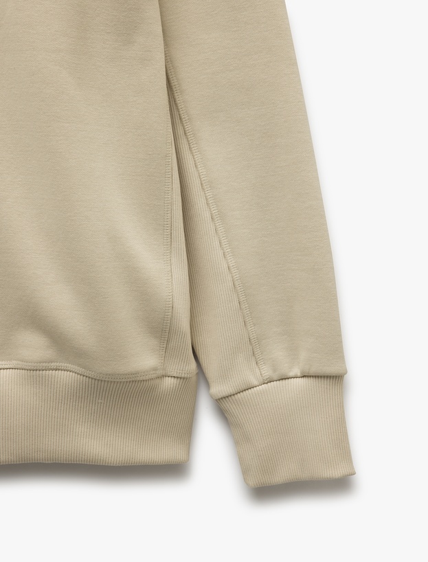 Bisiklet Yaka Dikiş Detaylı Şardonlu Pamuk Karışımlı Basic Sweatshirt_5