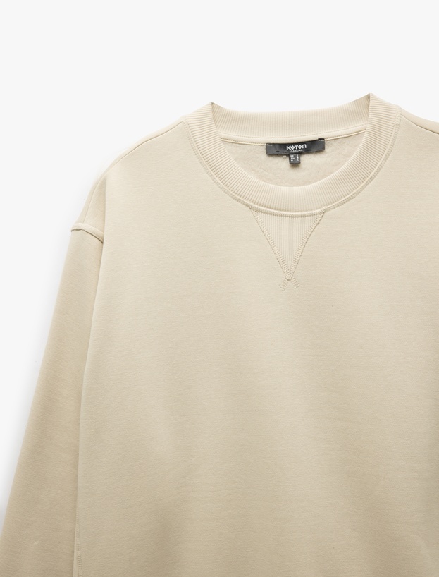 Bisiklet Yaka Dikiş Detaylı Şardonlu Pamuk Karışımlı Basic Sweatshirt_4